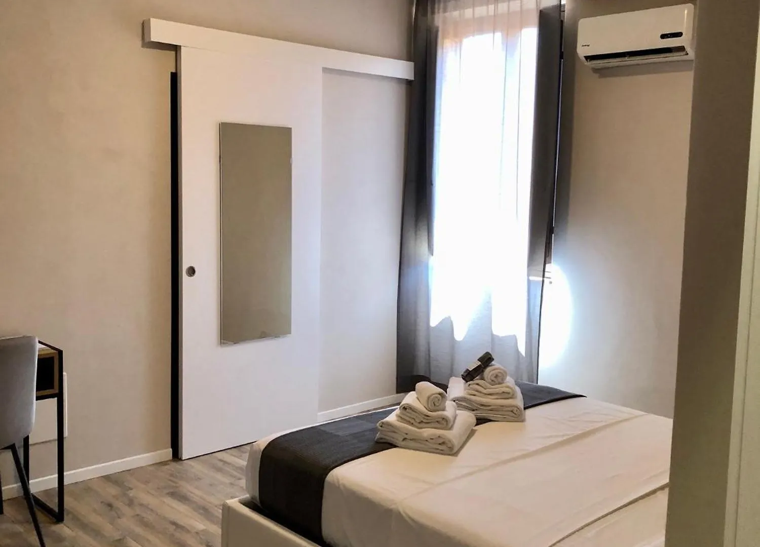 Taormina Center Private Rooms By Fragranza Di Sicilia 0*,  İtalya